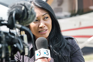 aviation-sans-frontieres-Inauguration d’une nouvelle antenne « Ailes du Sourire » : la chanteuse Anggun, marraine d’ASF, en direct du 12/13 de France 3.